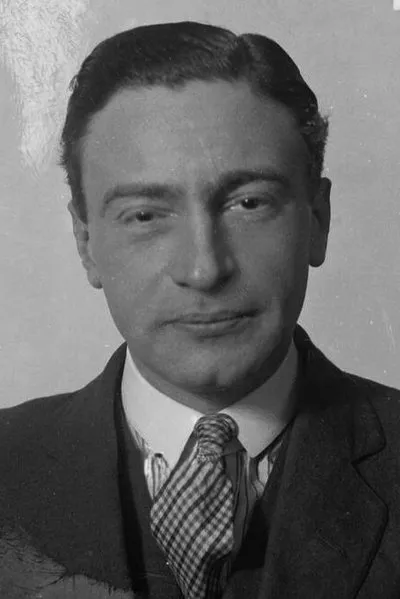 Elliott Mason