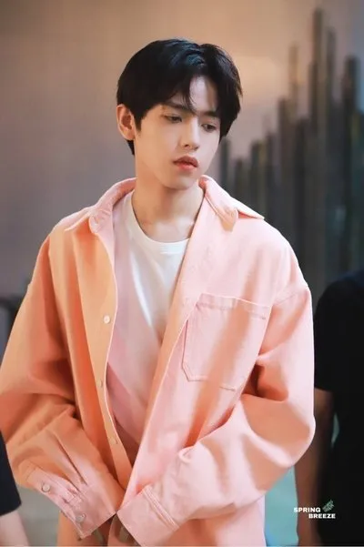 Guan Zijing