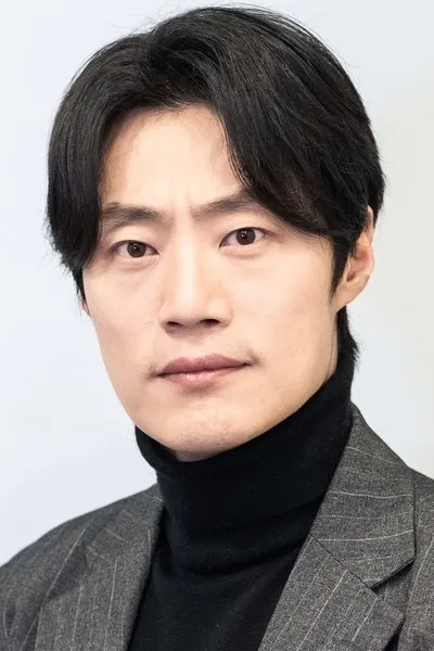 Issey Ogata