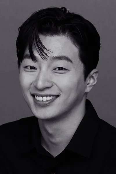 Shin Dam-Soo
