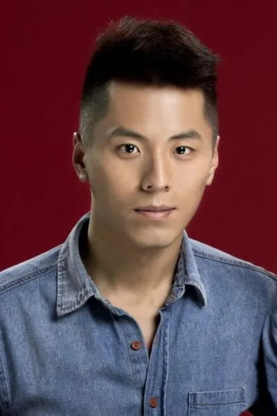 Guan Xiaotong
