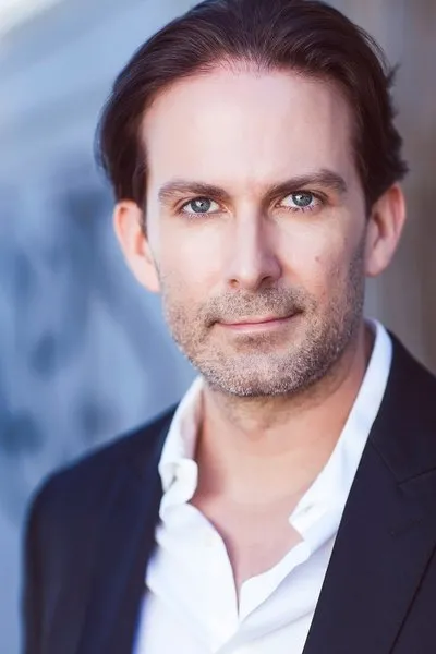 Kelly Blatz