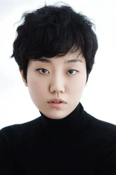 Lee Zoo Young