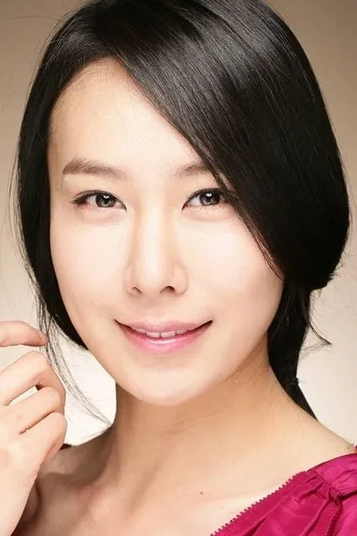 Yoo Chae-young