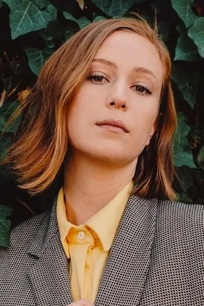 Hannah Einbinder