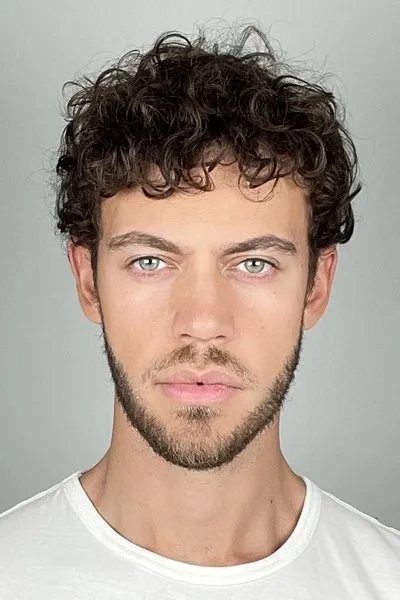 George Iskandar