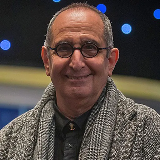 فرهاد آئیش
