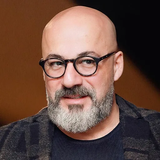 امیر آقایی