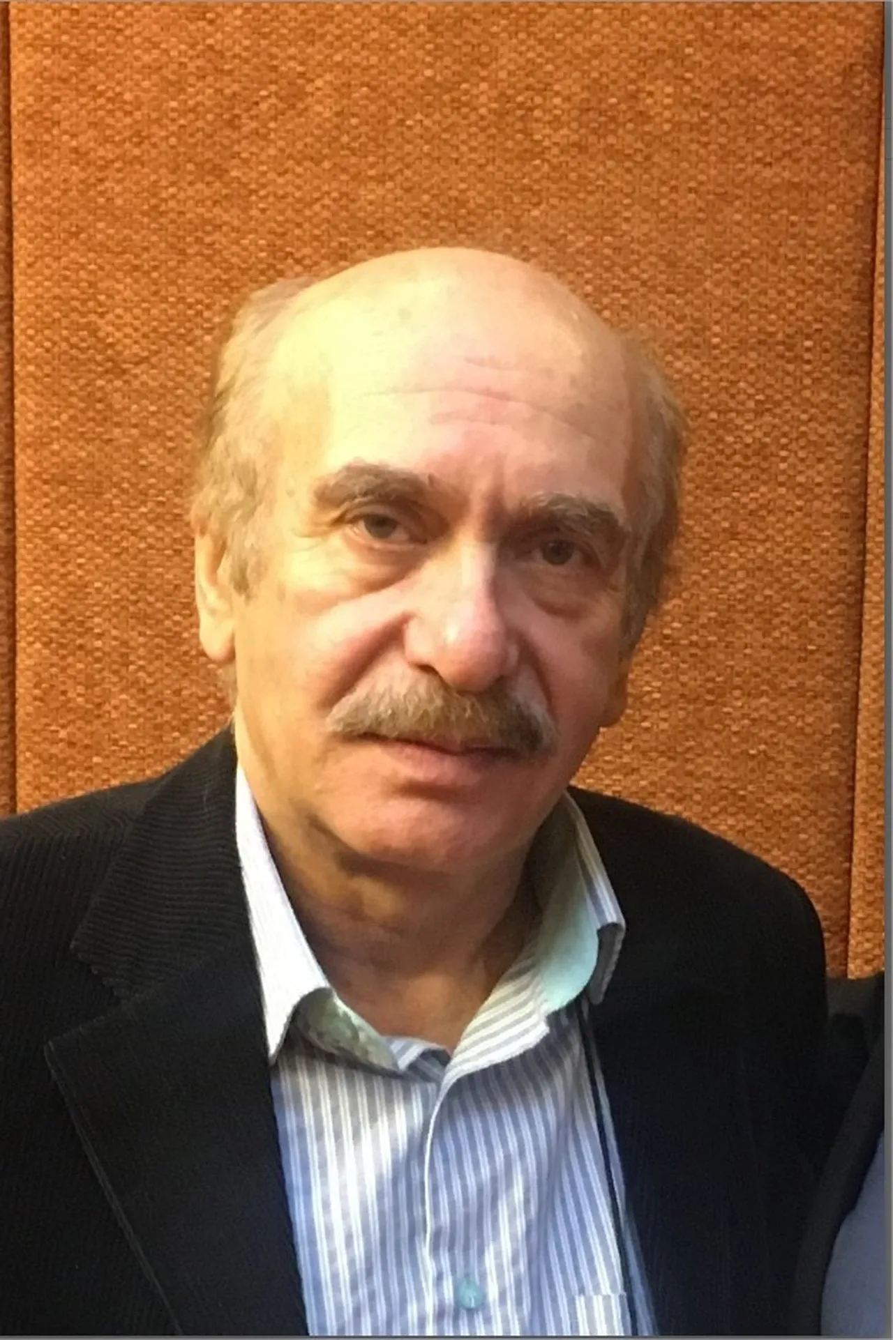 داریوش کاردان