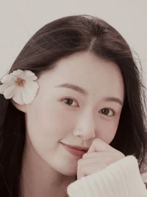Hillary Hao