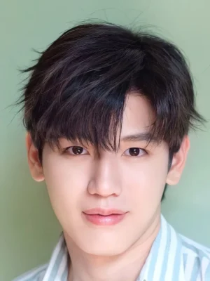 New Thitipoom Techa-apaikhun