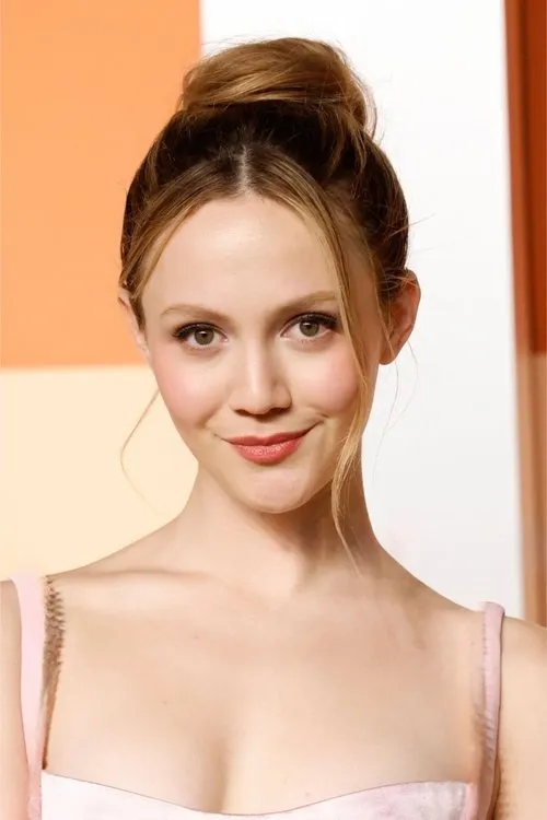 Iris Apatow